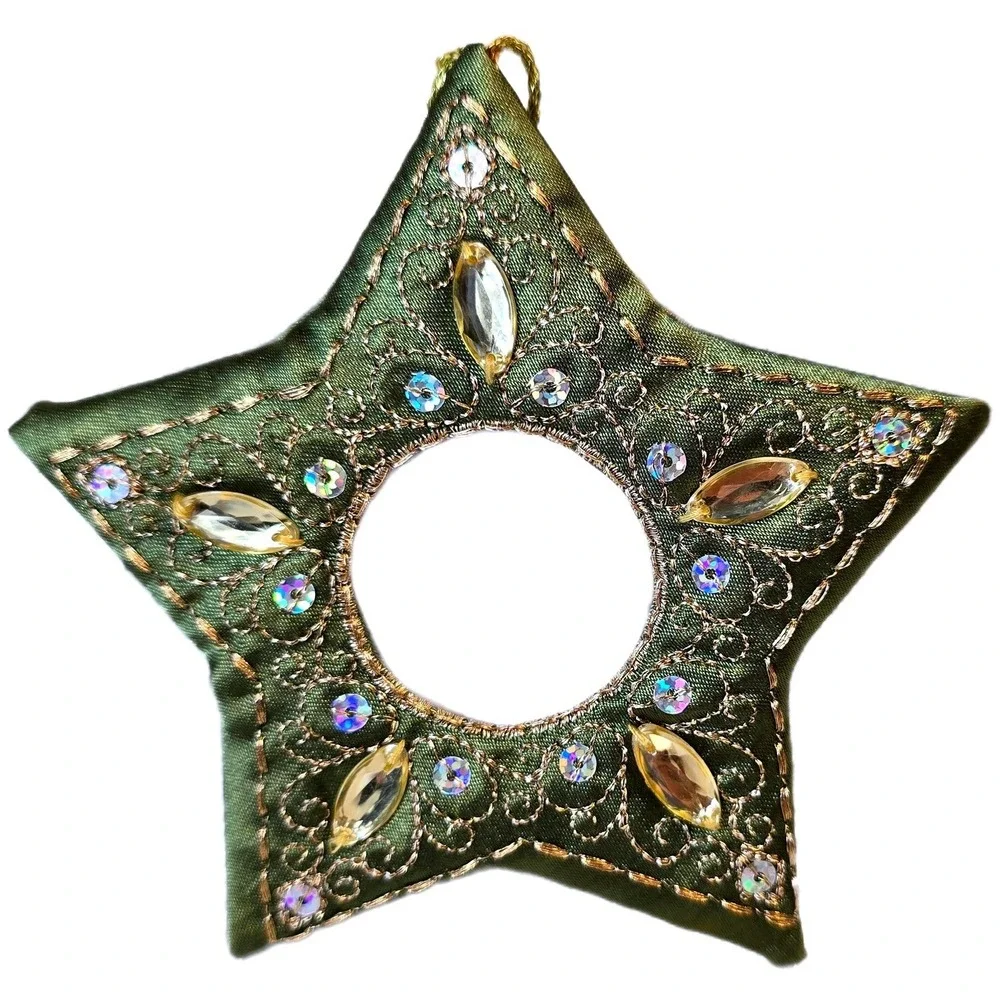 VTG Kirkland's Set of 3‎ Beaded Christmas Star Ornament Frames Gold Red Green